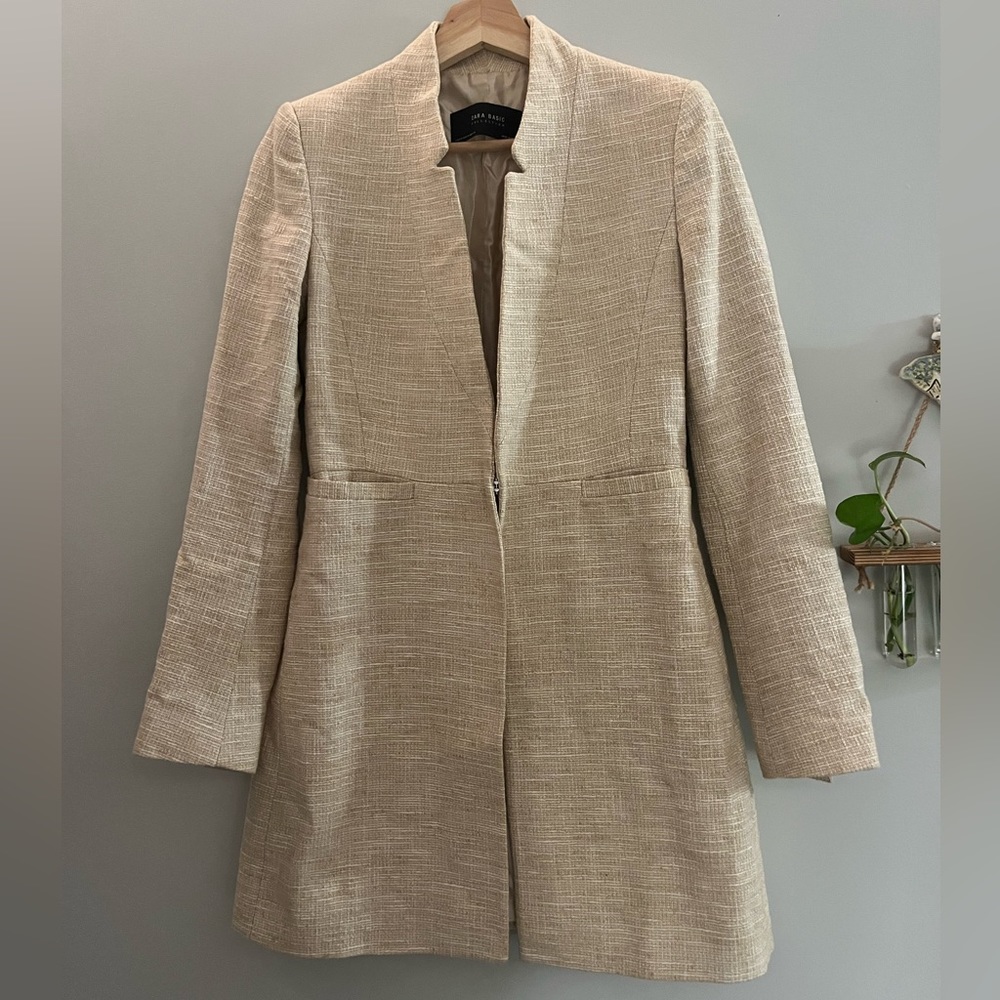 Chic & slimming Zara blazer 🤎🤍🧡